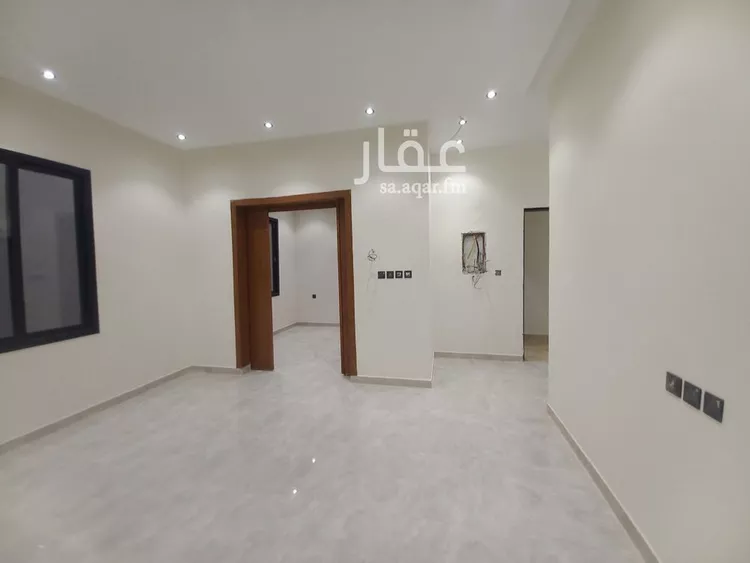 دور للبيع في شارع ابن أبي طاهر, حي طويق, مدينة الرياض, منطقة الرياض صورة 3