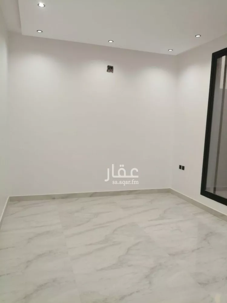 دور للبيع في شارع احمد العطار, حي الرمال, مدينة الرياض, منطقة الرياض صورة 5