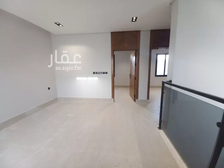 فيلا للبيع في شارع يعقوب بن أبي الفضل, حي عكاظ, مدينة الرياض, منطقة الرياض صورة 2