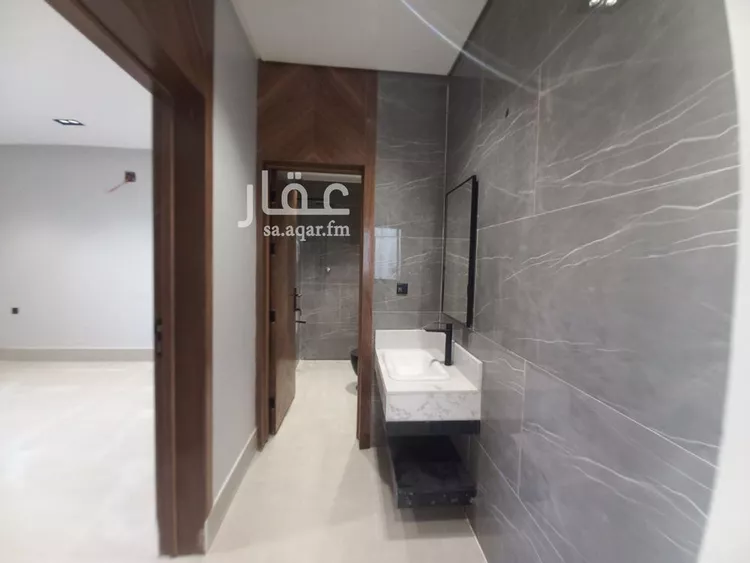 فيلا للبيع في شارع يعقوب بن أبي الفضل, حي عكاظ, مدينة الرياض, منطقة الرياض صورة 4