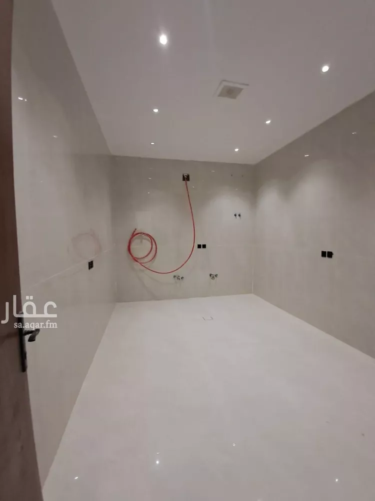 دور للبيع في شارع نجم الدين الايوبي, حي طويق, مدينة الرياض, منطقة الرياض صورة 4