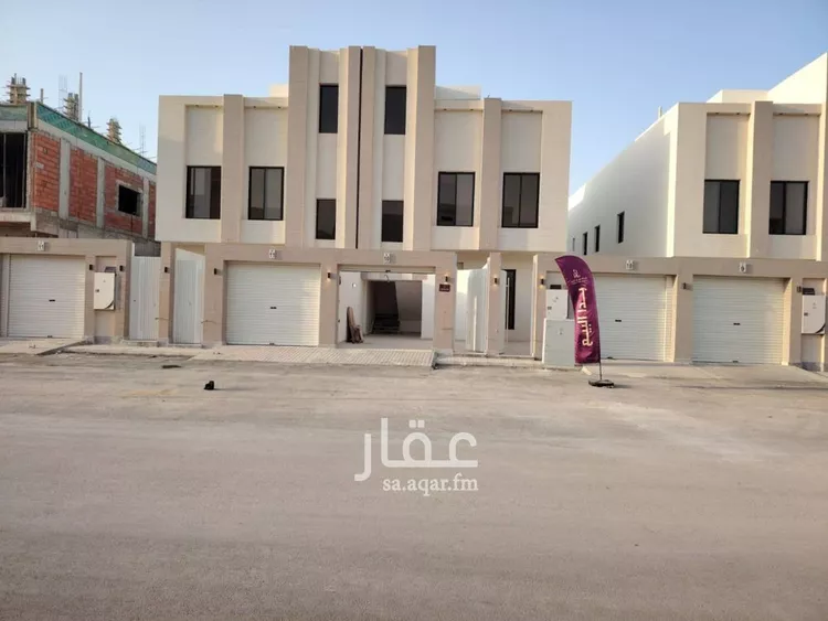 دور للبيع في شارع أم يونس, حي عكاظ, مدينة الرياض, منطقة الرياض