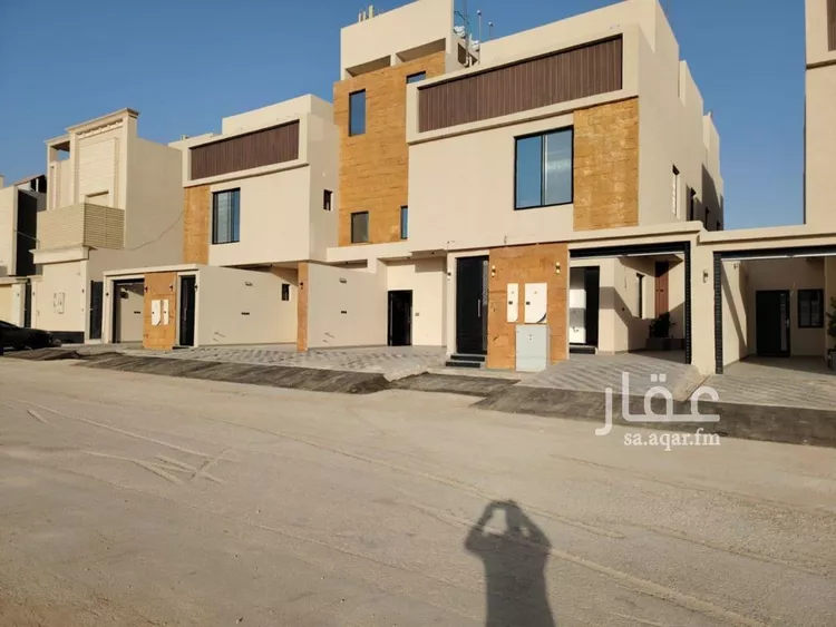 دور للبيع في شارع ابن الكناني, حي الحزم, مدينة الرياض, منطقة الرياض صورة 3