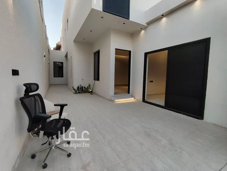 دور للبيع في شارع البترون, حي بدر, مدينة الرياض, منطقة الرياض صورة 3