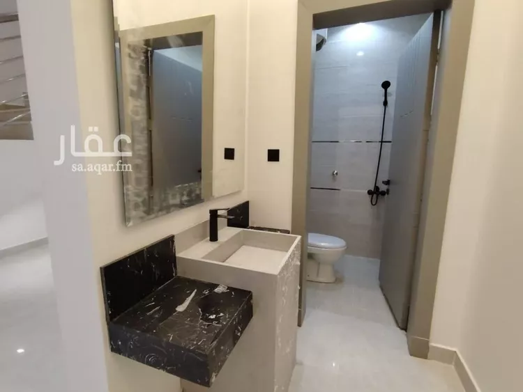 دور للبيع في شارع طريق الإمام مسلم , حي بدر, مدينة الرياض, منطقة الرياض صورة 4