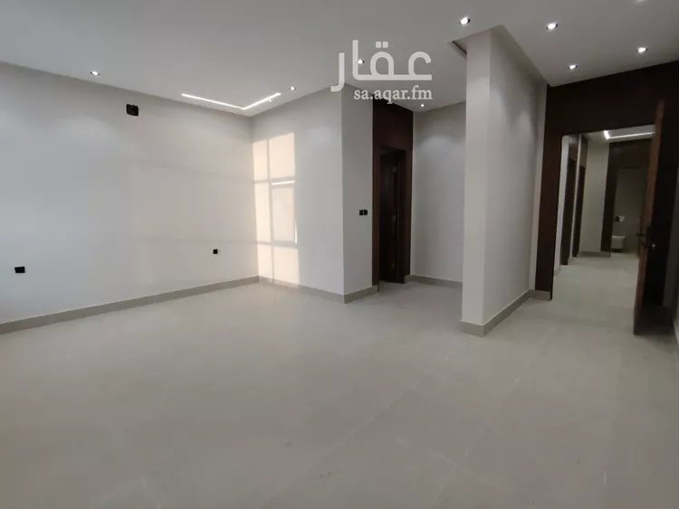 دور للبيع في شارع الحويمة, حي عكاظ, مدينة الرياض, منطقة الرياض صورة 3