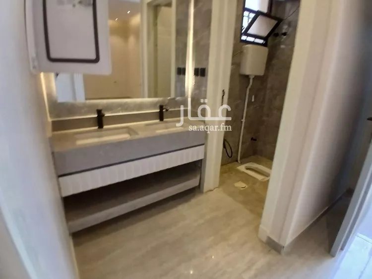 فيلا للبيع في شارع راجح بن قتادة, حي العريجاء الغربي, مدينة الرياض, منطقة الرياض صورة 3