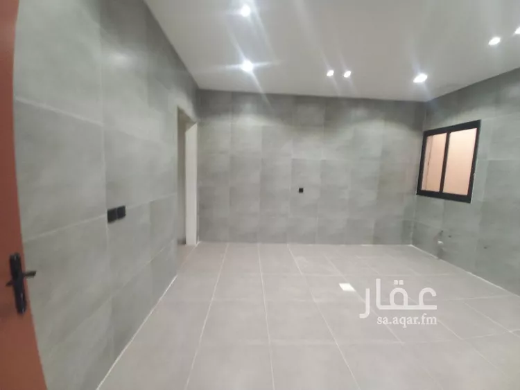 دور للبيع في شارع الحويمة, حي عكاظ, مدينة الرياض, منطقة الرياض صورة 5