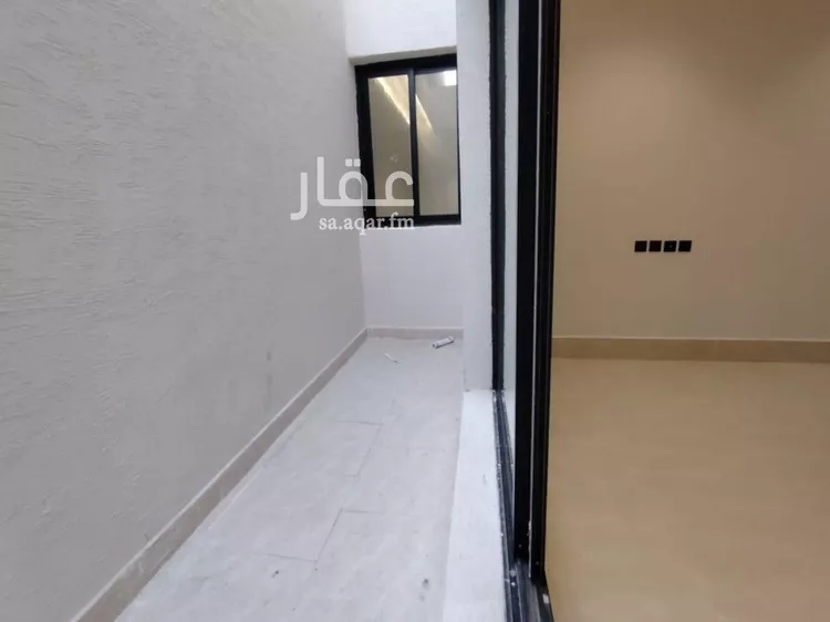 فيلا للبيع في شارع ابن الطيلسان القرطبي, حي عكاظ, مدينة الرياض, منطقة الرياض صورة 3