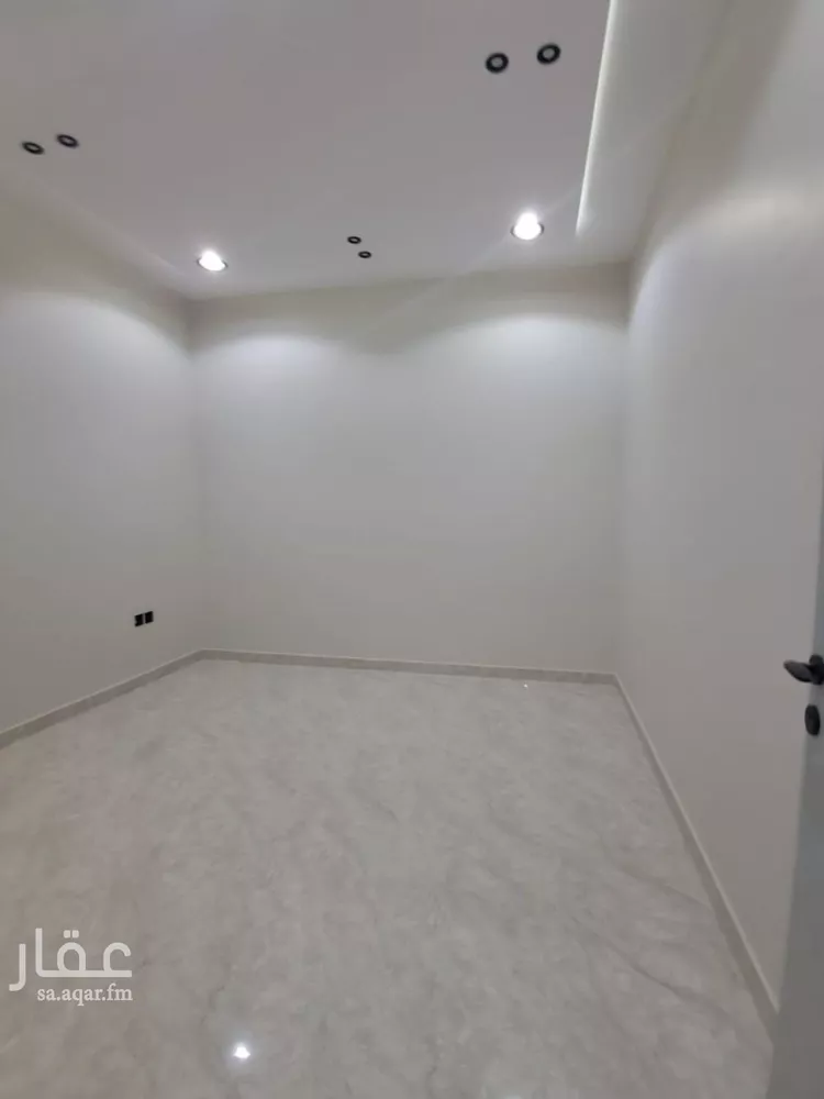 دور للبيع في شارع عبدالغني مشرف, حي العوالي, مدينة الرياض, منطقة الرياض صورة 2