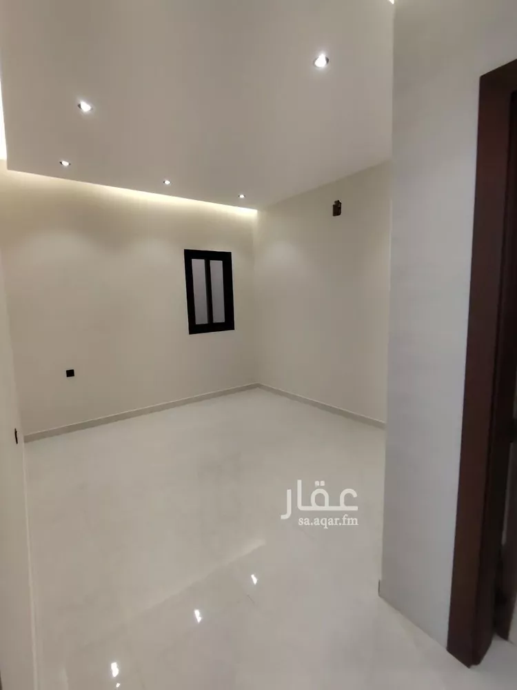 فيلا للبيع في شارع رفاعة بن عرابة, حي العوالي, مدينة الرياض, منطقة الرياض صورة 3