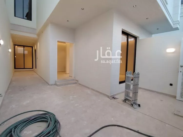 دور للبيع في شارع دمنهور, حي عكاظ, مدينة الرياض, منطقة الرياض صورة 3