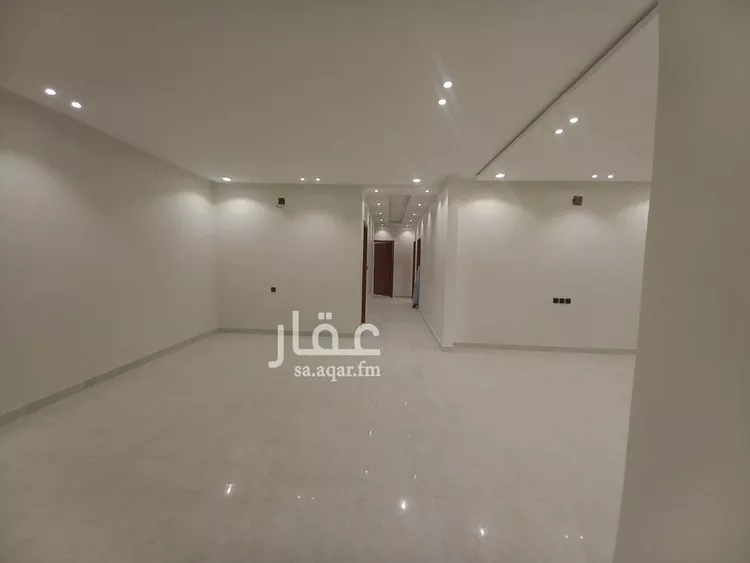 دور للبيع في شارع الحويمة, حي عكاظ, مدينة الرياض, منطقة الرياض صورة 3