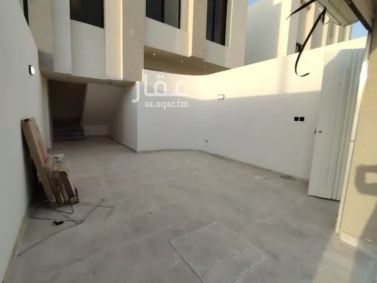 دور للبيع في شارع يحيى الزبيدي, حي عكاظ, مدينة الرياض, منطقة الرياض صورة 3