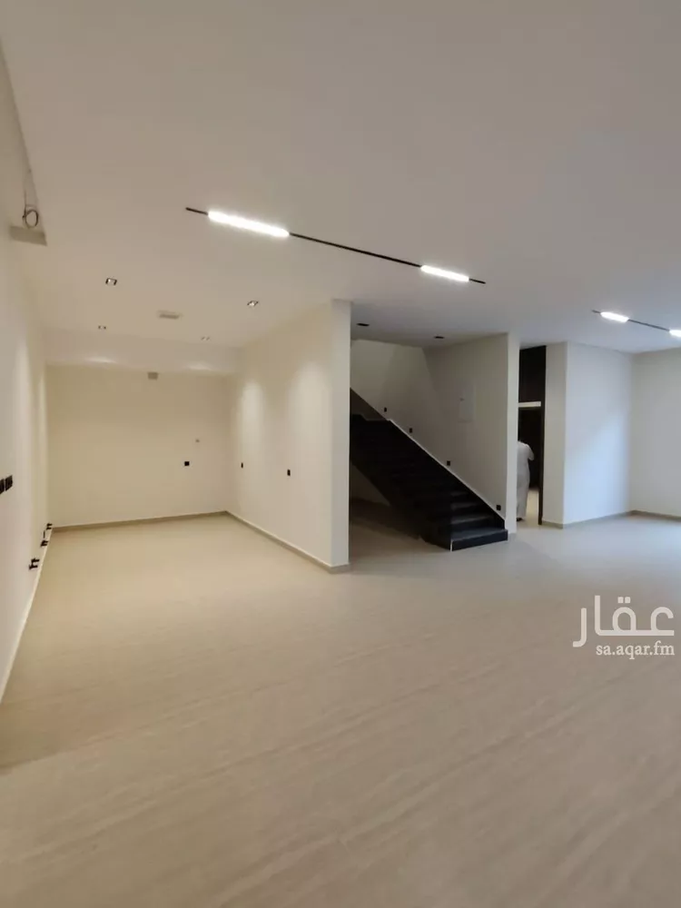 دور للبيع في شارع حمزة بن عبدالمطلب, حي السويدي الغربي, مدينة الرياض, منطقة الرياض صورة 5