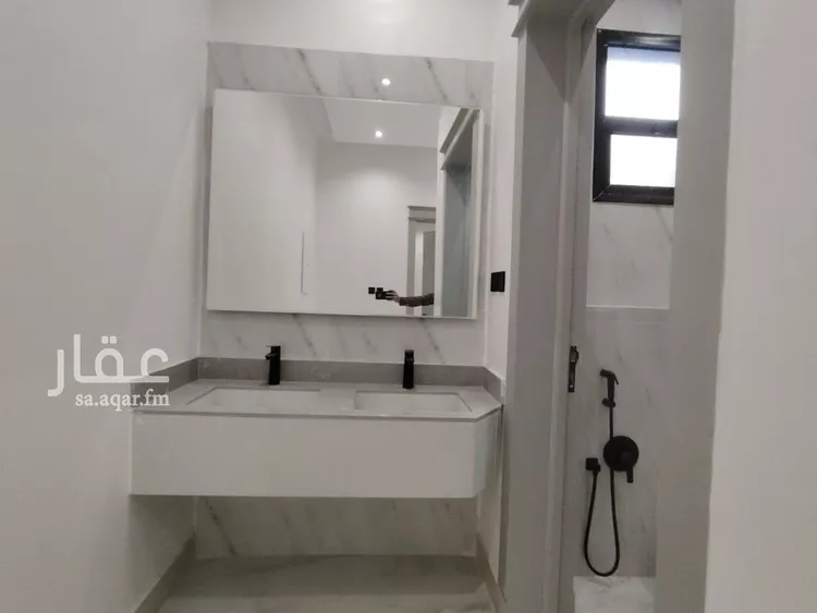 دور للبيع في شارع احمد العطار, حي الرمال, مدينة الرياض, منطقة الرياض صورة 5