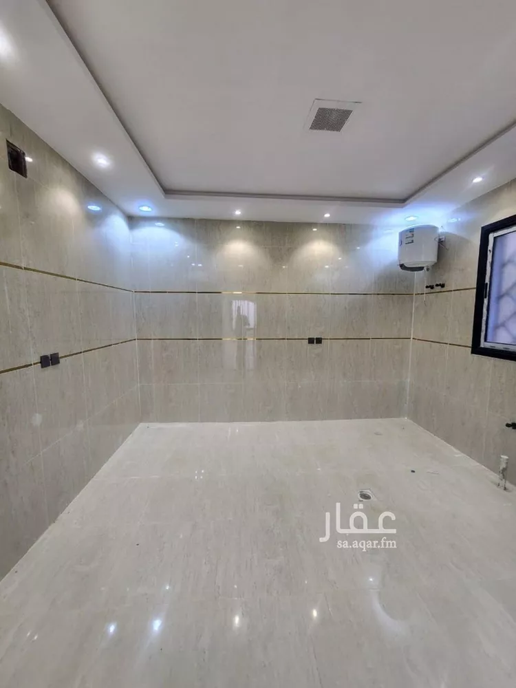 دور للبيع في شارع طريق الإمام مسلم, حي بدر, مدينة الرياض, منطقة الرياض صورة 3