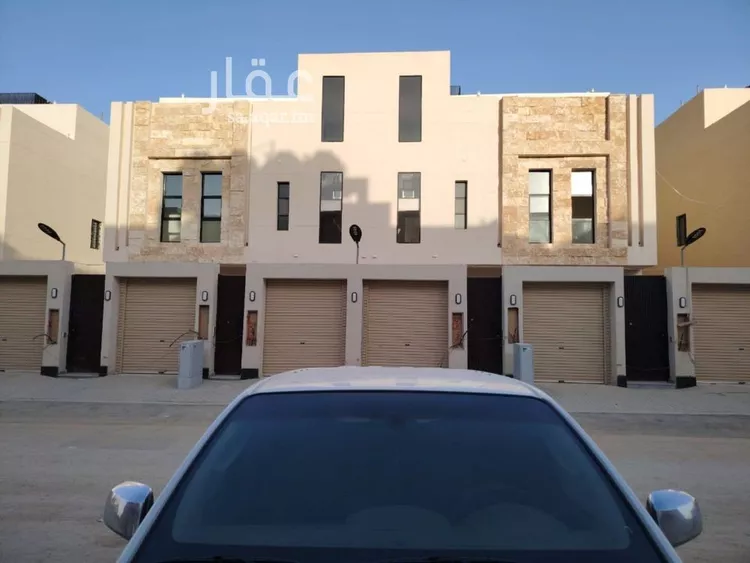 دور للبيع في شارع طريق الإمام مسلم, حي بدر, مدينة الرياض, منطقة الرياض صورة 2