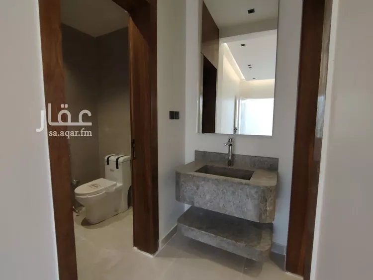 دور للبيع في شارع دقاف, حي عكاظ, مدينة الرياض, منطقة الرياض صورة 5