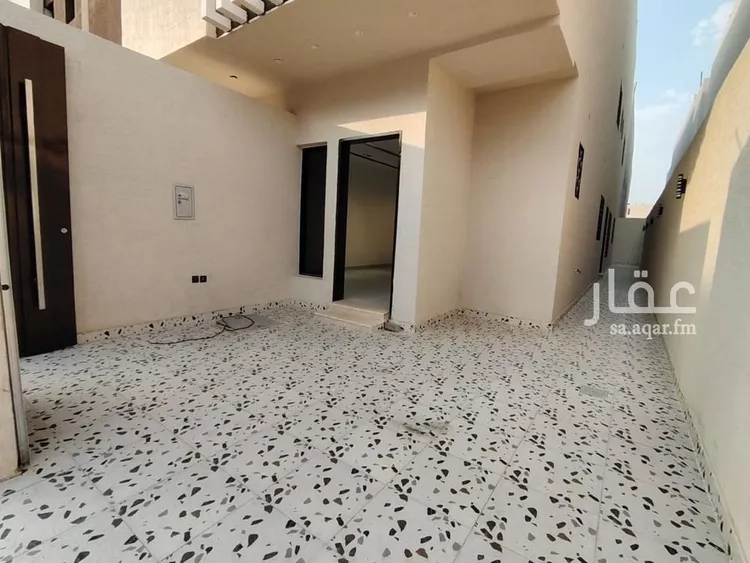 دور للبيع في شارع العزيزيه, حي طيبة, مدينة الرياض, منطقة الرياض صورة 2