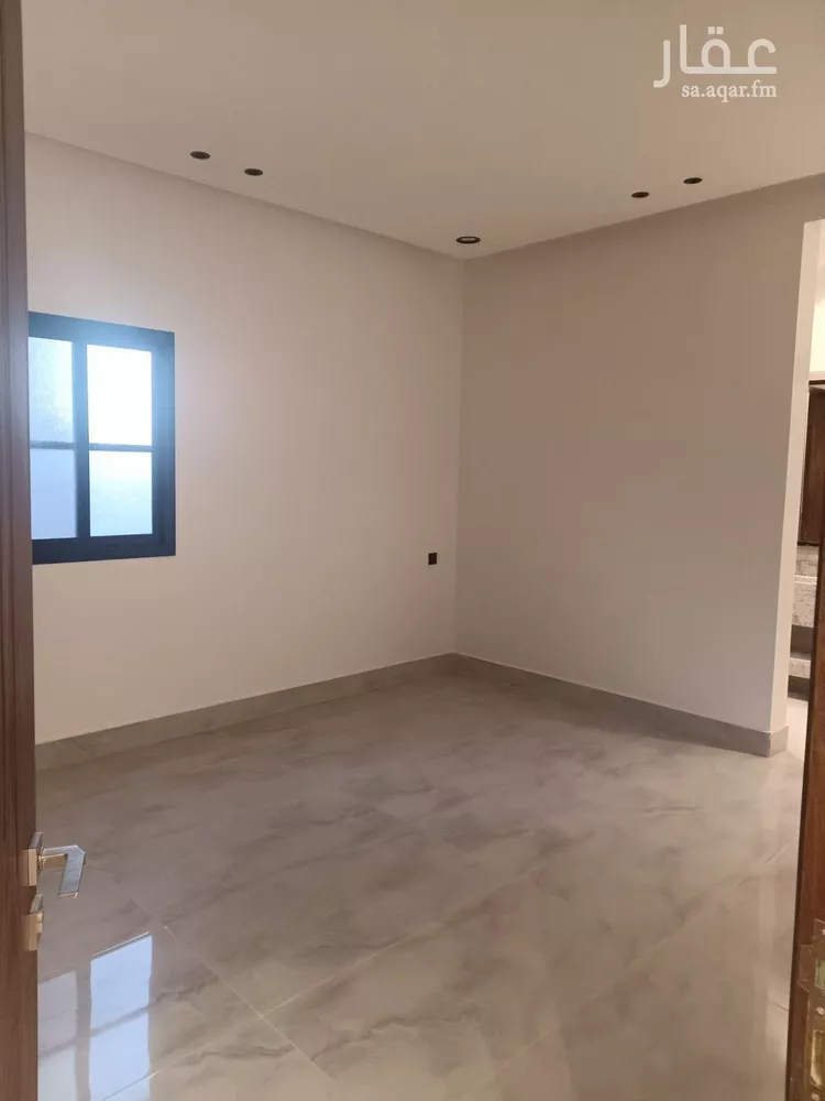 دور للبيع في شارع الحريق, حي ديراب, مدينة الرياض, منطقة الرياض صورة 4