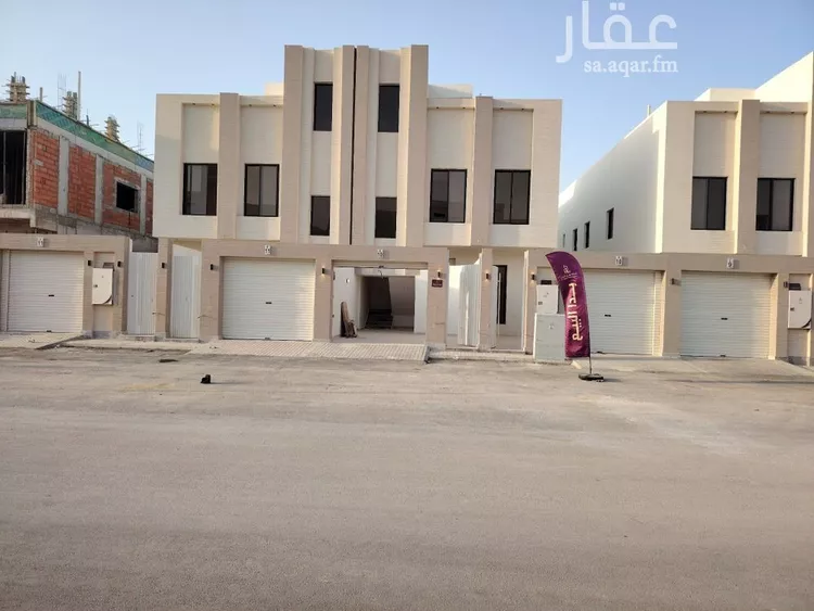 دور للبيع في شارع دقاف, حي عكاظ, مدينة الرياض, منطقة الرياض صورة 4