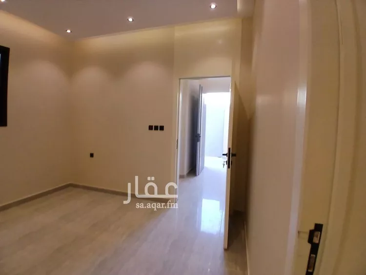 فيلا للبيع في شارع راجح بن قتادة, حي العريجاء الغربي, مدينة الرياض, منطقة الرياض صورة 2
