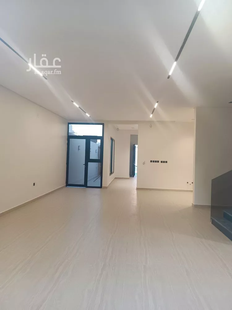 دور للبيع في شارع حمزة بن عبدالمطلب, حي السويدي الغربي, مدينة الرياض, منطقة الرياض صورة 3