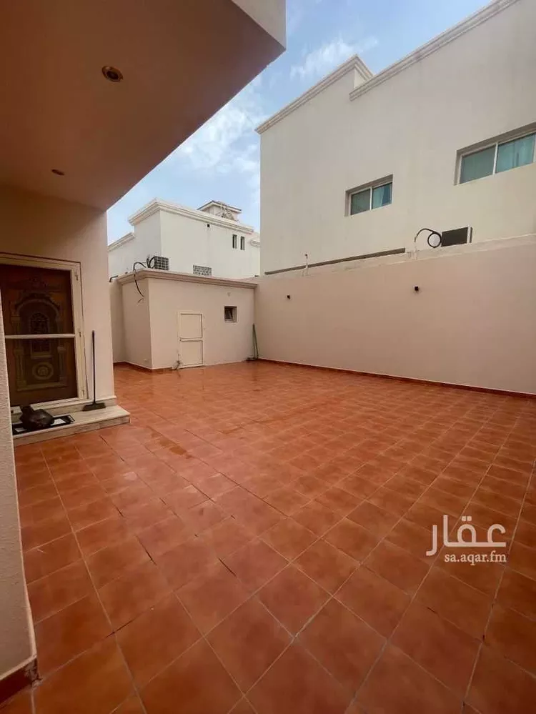 فيلا للإيجار في شارع عمرو بن الحارث الخزاعي, حي الحمراء, مدينة الرياض, منطقة الرياض صورة 4