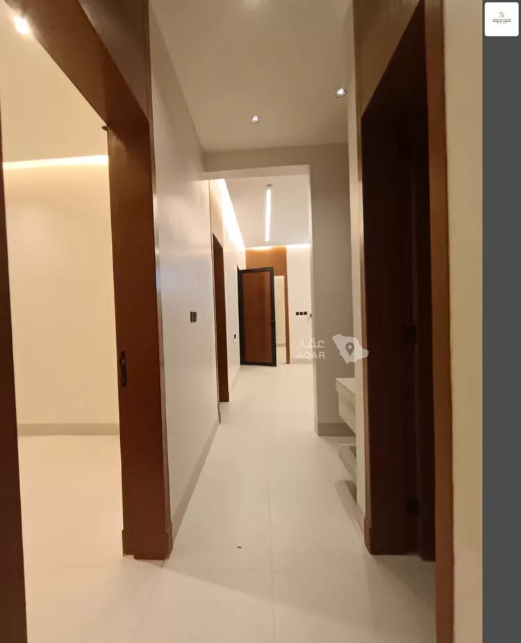 دور للبيع في شارع احمد بن عفيف, حي الجنادرية, مدينة الرياض, منطقة الرياض 3
