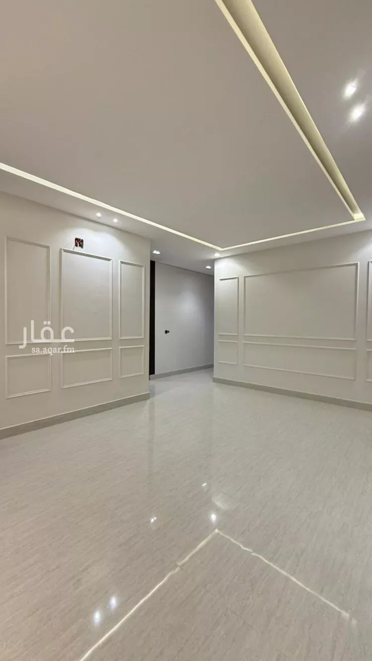 Floor for Sale in Riyadh Al Janadriyah 13