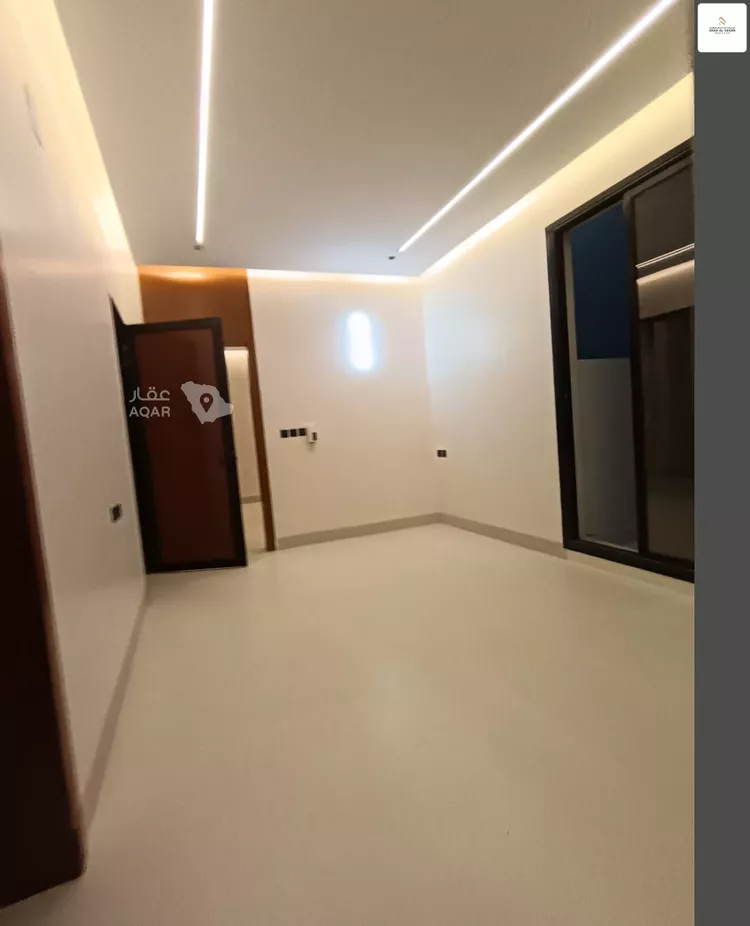 دور للبيع في شارع احمد بن عفيف, حي الجنادرية, مدينة الرياض, منطقة الرياض 4