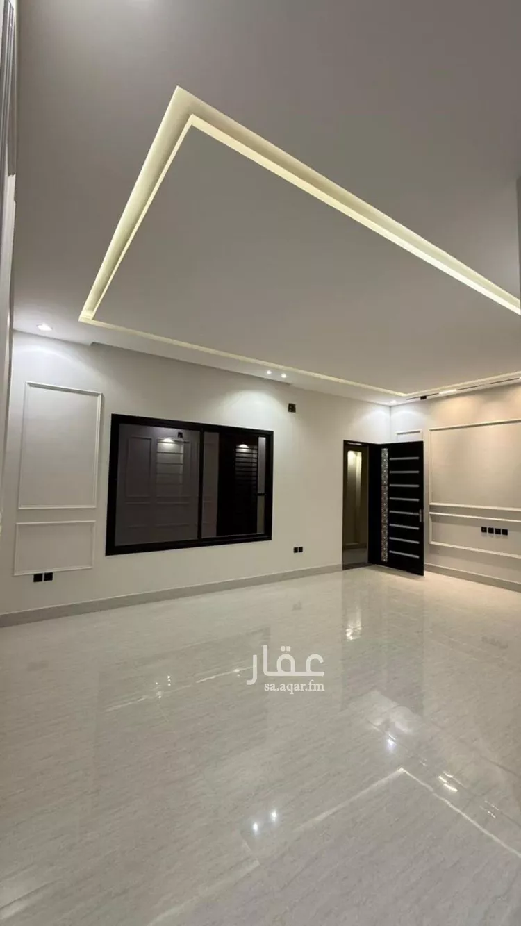 Floor for Sale in Riyadh Al Janadriyah 7