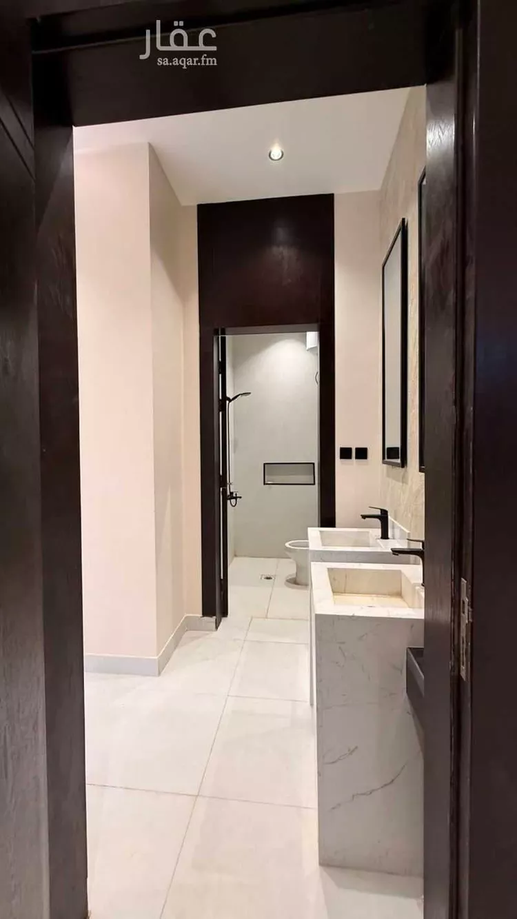 دور للبيع في شارع رقم 124, حي الجنادرية, مدينة الرياض, منطقة الرياض 9
