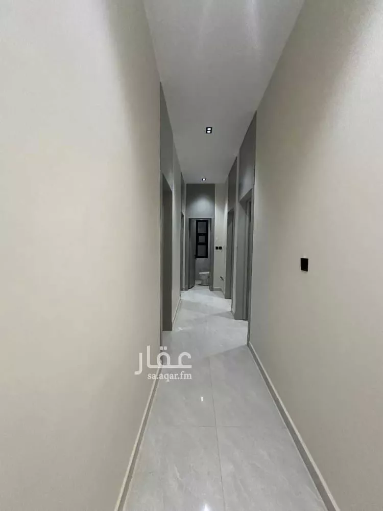 Floor for Rent in Riyadh Al Janadriyah صورة 3