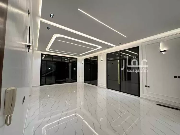 فيلا للبيع في شارع جبل العوينات, حي القادسية, مدينة الرياض, منطقة الرياض 7