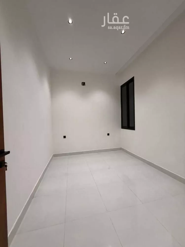 دور للبيع في شارع عبدالله بن سويدة, حي المعيزيلة, مدينة الرياض, منطقة الرياض صورة 2