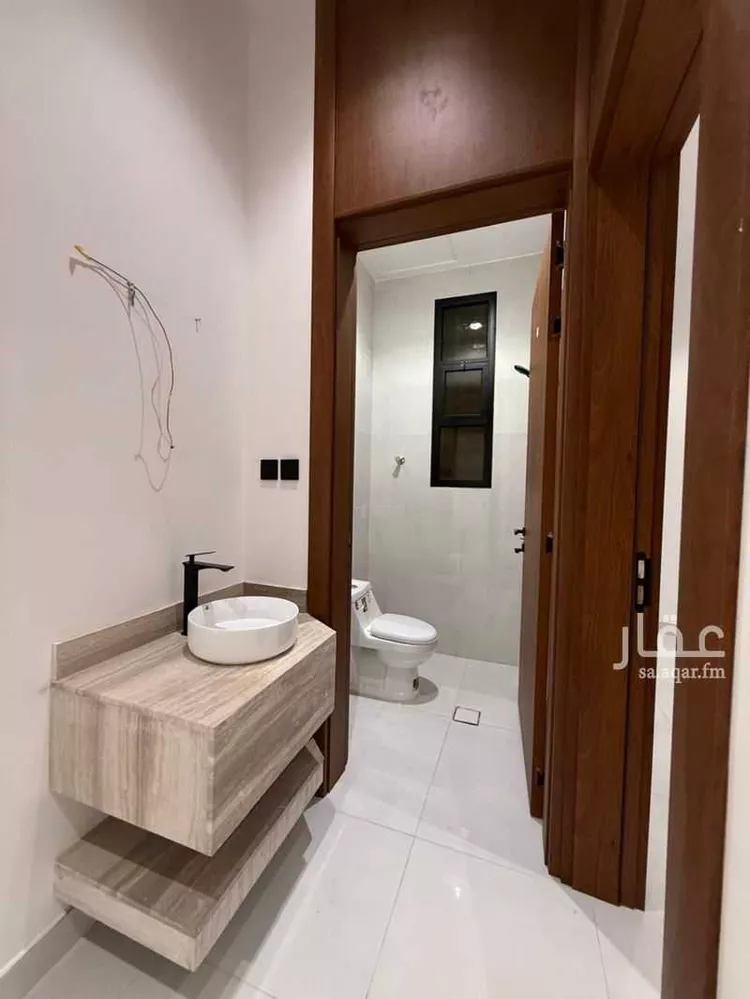 دور للبيع في شارع عبدالله بن سويدة, حي المعيزيلة, مدينة الرياض, منطقة الرياض 10