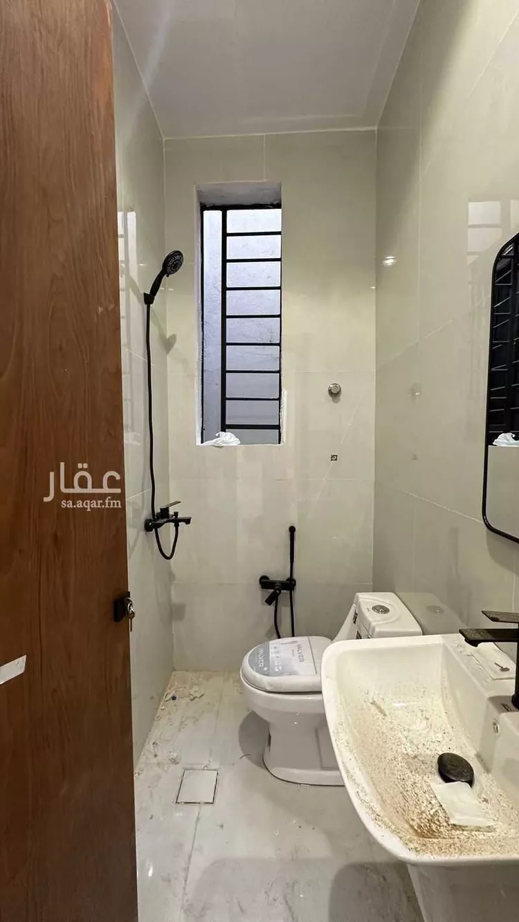 شقة للبيع في شارع شارع حمد بن خليفه, حي المعيزيلة, مدينة الرياض, منطقة الرياض صورة 2