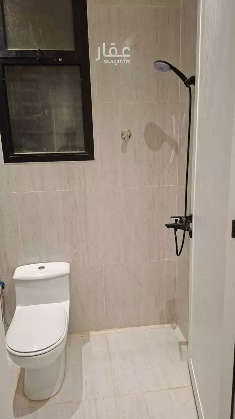 Floor for Rent in Riyadh Al Janadriyah صورة 5