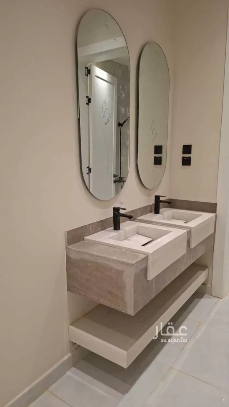 Floor for Rent in Riyadh Al Janadriyah صورة 4