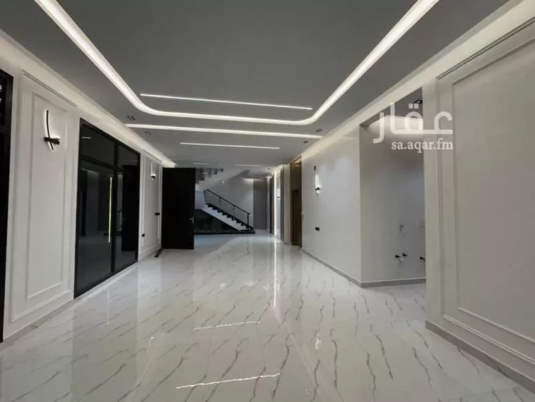 فيلا للبيع في شارع جبل العوينات, حي القادسية, مدينة الرياض, منطقة الرياض 8
