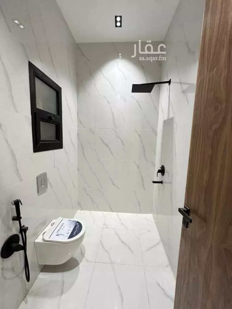 فيلا للبيع في شارع جبل العوينات, حي القادسية, مدينة الرياض, منطقة الرياض 21