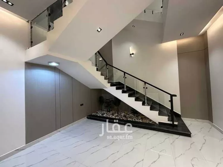 فيلا للبيع في شارع جبل العوينات, حي القادسية, مدينة الرياض, منطقة الرياض 11