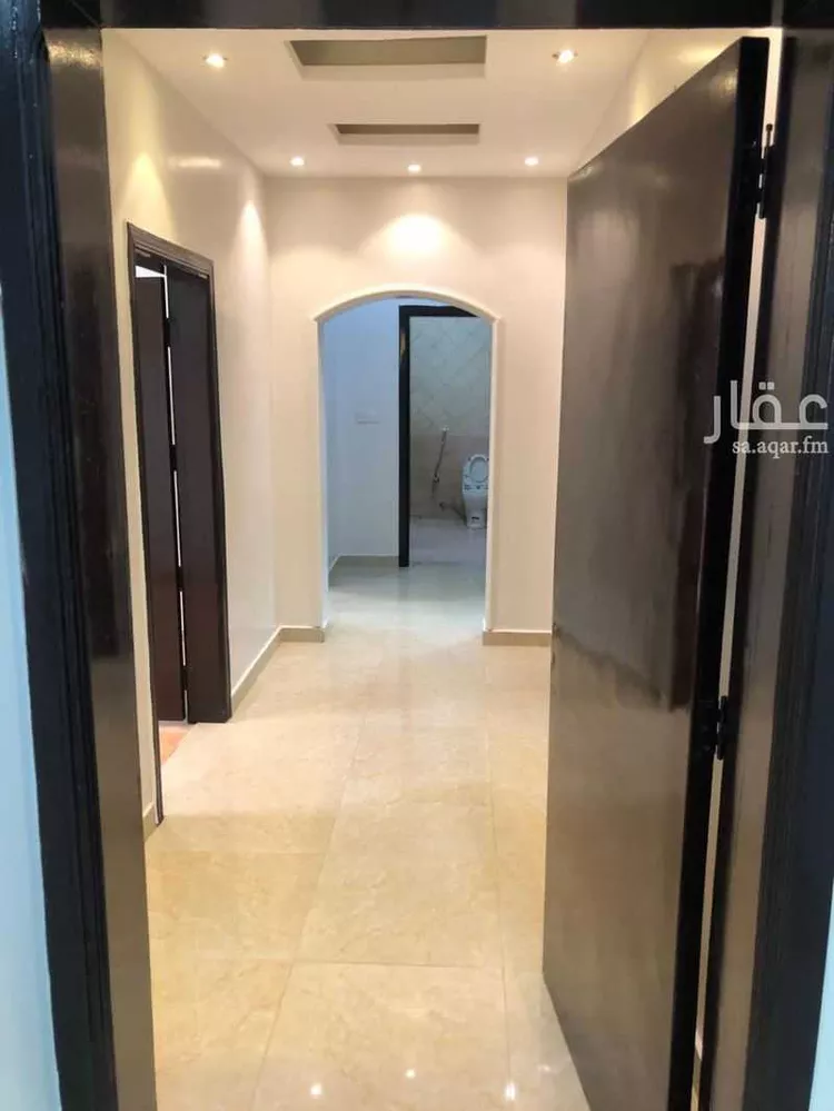 شقة للبيع في شارع سويد بن النعمان, حي العزيزية, مدينة الرياض, منطقة الرياض صورة 3