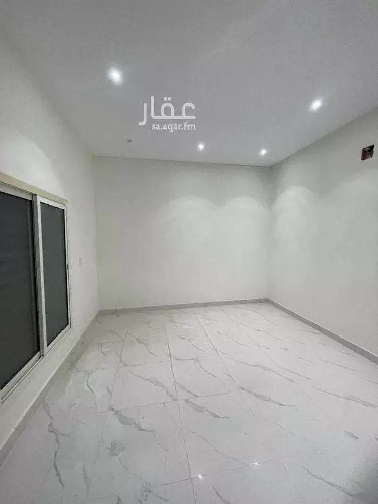 دور للبيع في شارع جمال الدين الدميري, حي الرمال, مدينة الرياض, منطقة الرياض صورة 5