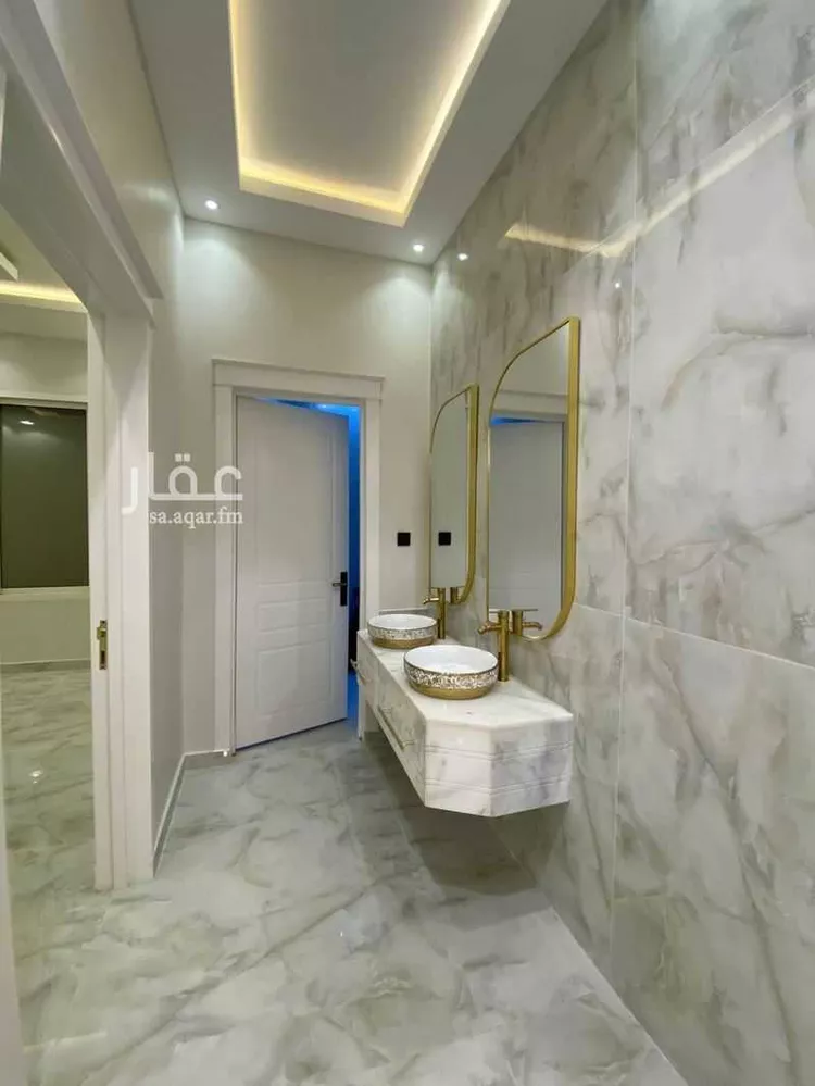 فيلا للبيع في شارع زينب بنت أبي سلمة, حي الرمال, مدينة الرياض, منطقة الرياض صورة 2