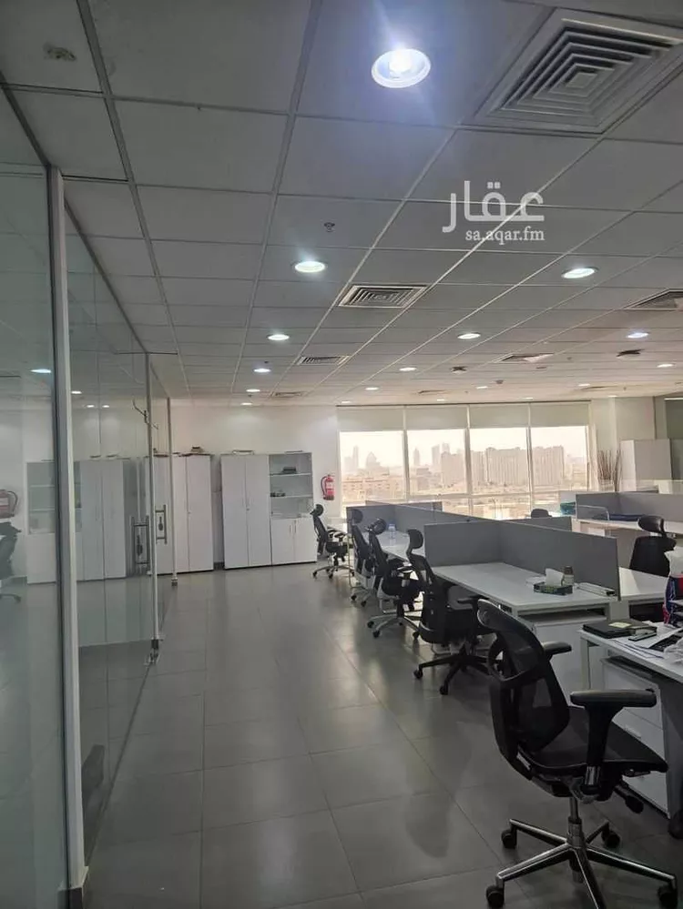برج للإيجار في شارع أبي أمامة الحارثي, حي الوزارات, مدينة الرياض, منطقة الرياض