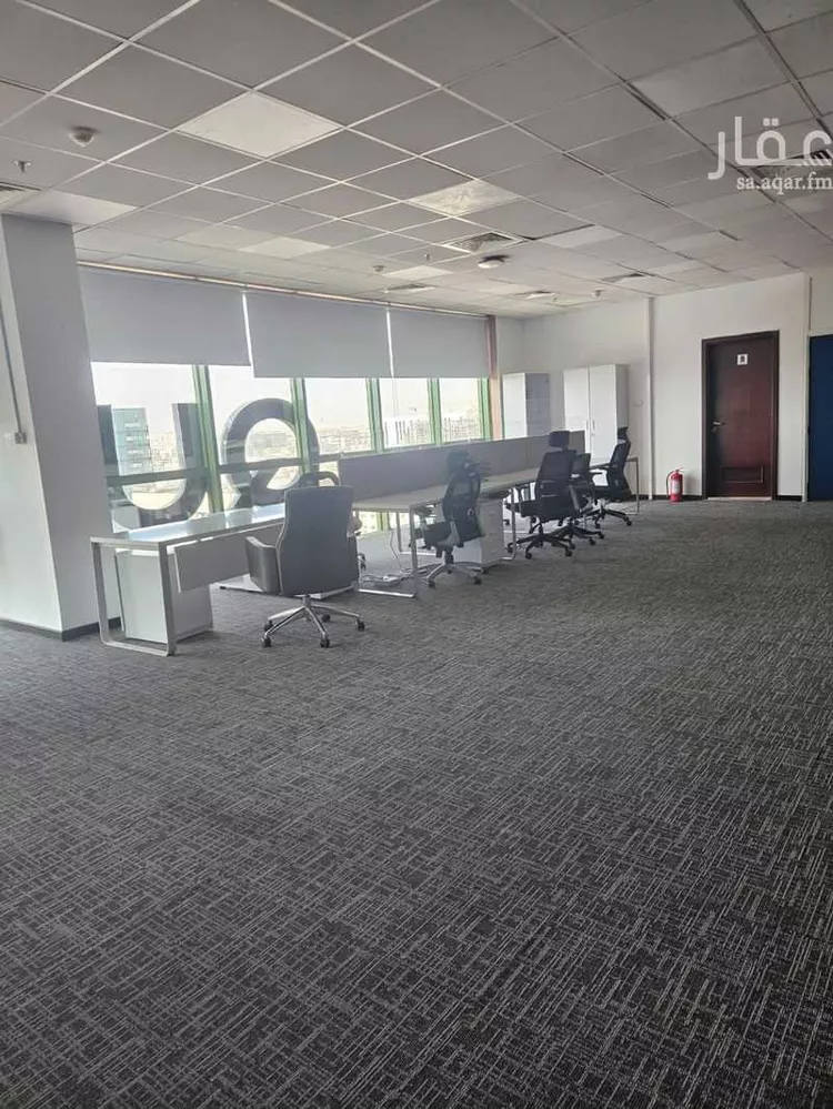 برج للإيجار في شارع أبي أمامة الحارثي, حي الوزارات, مدينة الرياض, منطقة الرياض صورة 2