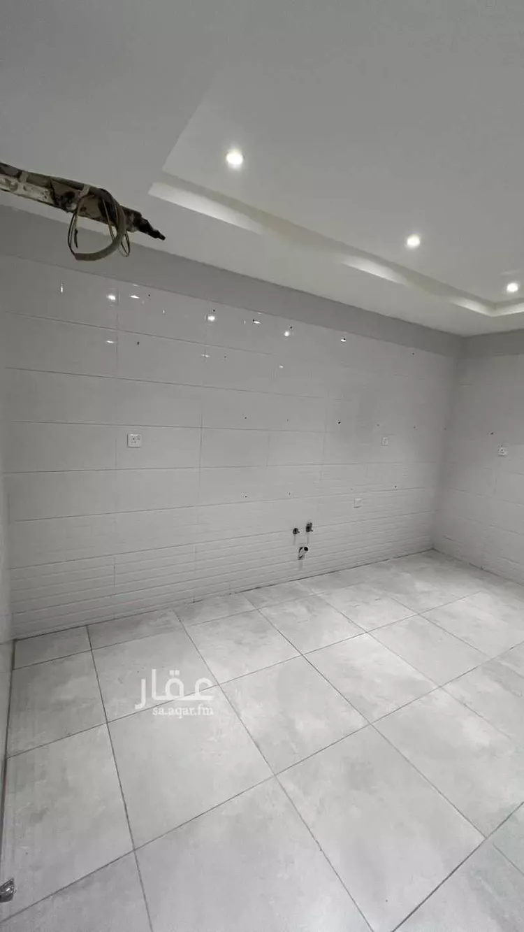 عمارة للإيجار في شارع زمعة بن صالح, حي مريخ, مدينة جدة, منطقة مكة المكرمة 1 صورة